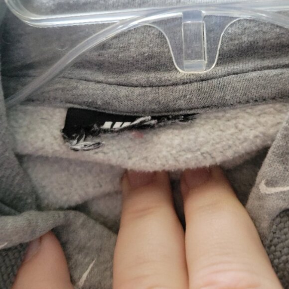 Womens size medium Nike hoodie - Picture 2 of 4